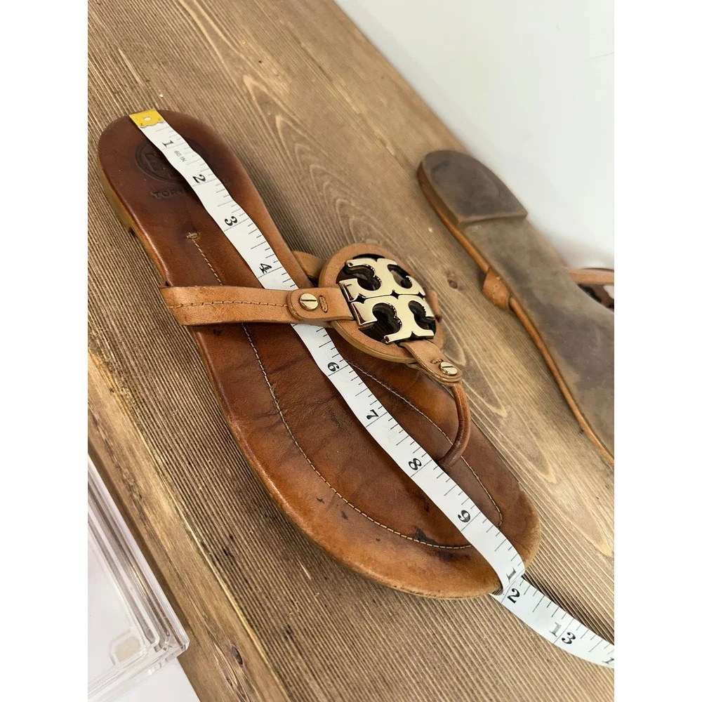 Tory Burch Mini Miller Sandals Women SZ 8 Brown Gold Logo Flip Flop Resort Boho